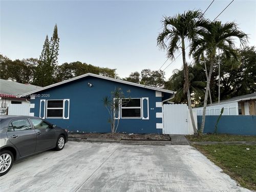 1-1814 Sw 22nd St, Fort Lauderdale, FL, 33315-1839 | Card Image