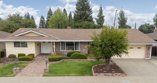 1491 Peach Tree Ln, Yuba City, CA, 95993-1732 | Card Image