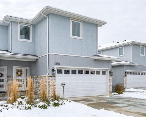 22915 W 72nd Ter, Shawnee, KS, 66227-2602 | Card Image