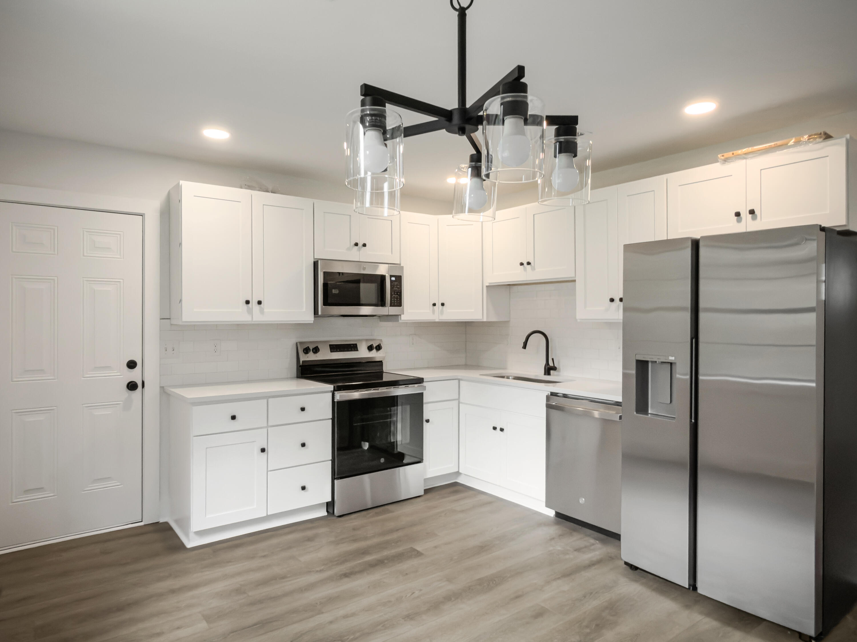 Residential in Hanahan 4