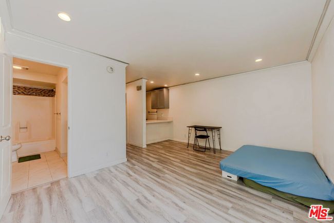 361 - 525 S Ardmore Ave, Condo with 0 bedrooms, 1 bathrooms and 1 parking in Los Angeles CA | Image 6