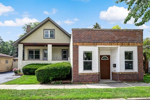 210 E 47th St, La Grange, IL, 60525-6436 | Card Image