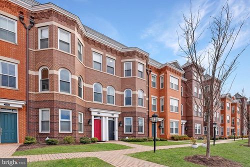 1117 E Abingdon Dr, ALEXANDRIA, VA, 22314-2572 | Card Image