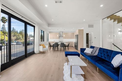 924 Woodside Rd, Redwood City, CA, 94061 | Card Image