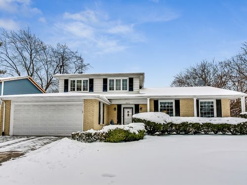 3423 Maple Leaf Drive, Glenview, IL, 60026 | Card Image