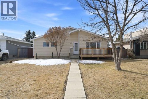 29 Osborne St, Red Deer, AB, T4N5C1 | Card Image