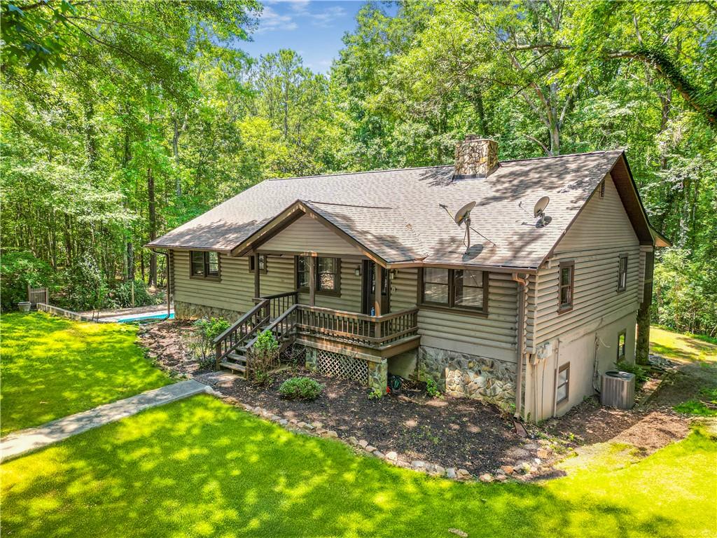 Happy Valley Cir, Newnan, GA 30263