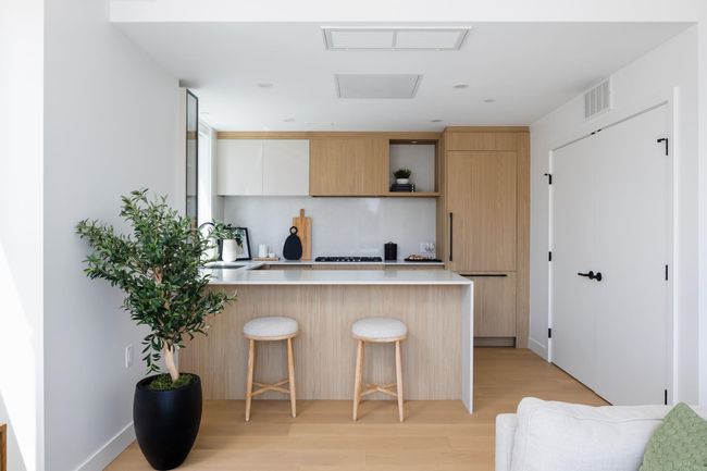 212 - 715 W 49 Th Ave, Townhouse with 3 bedrooms, 3 bathrooms and 1 parking in Vancouver BC | Image 8