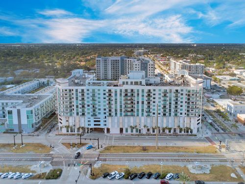 apt-413-140 S Dixie Hwy, Hollywood, FL, 33020-7317 | Card Image