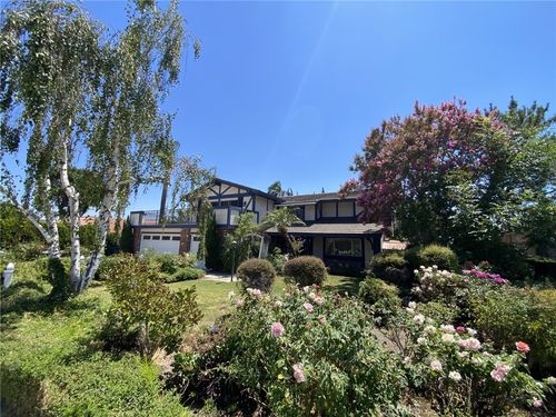 2072 Maverick Cir, La Verne, CA, 91750 | Card Image