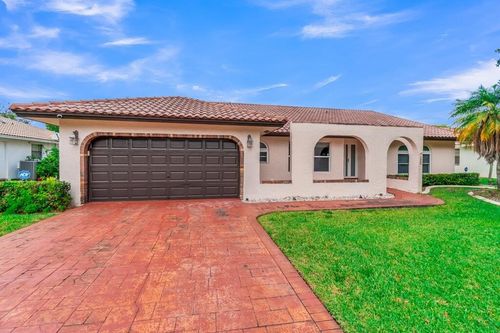 895 Nw 110th Ln, Coral Springs, FL, 33071-6437 | Card Image
