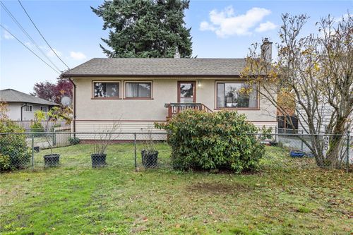 925 St Andrews St, Nanaimo, BC, V9S1T1 | Card Image