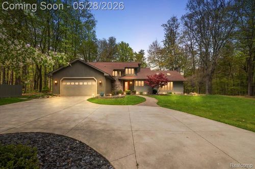 501 Cedarwood St, Oxford, MI, 48371-3422 | Card Image