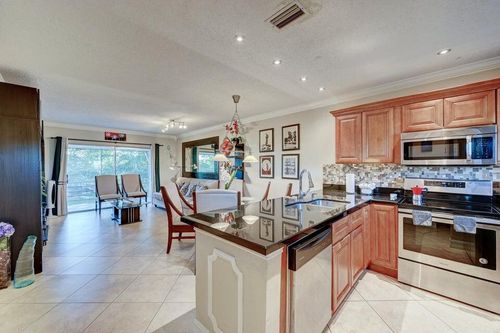 apt-604-5102 Nw 36th St, Lauderdale Lakes, FL, 33319-7514 | Card Image