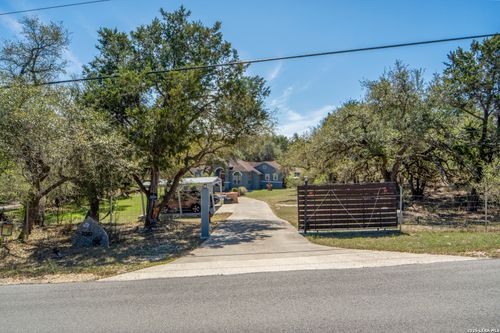 7061 Devonshire Dr, Spring Branch, TX, 78070-7238 | Card Image