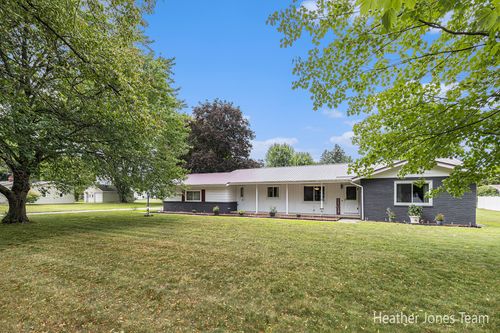 800 E Judd St, Greenville, MI, 48838-2448 | Card Image