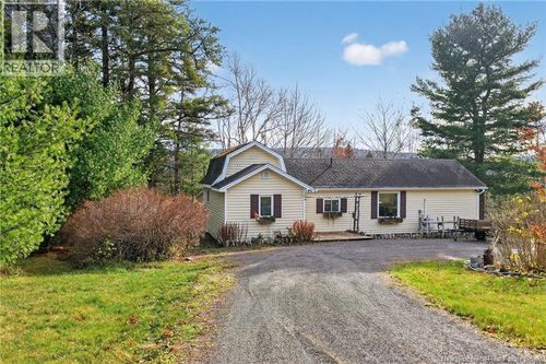 1012 Portage Vale Rd, Portage Vale, NB, E4Z3E4 | Card Image