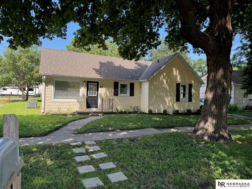 83 S Clarkson St, Fremont, NE, 68025-5727 | Card Image