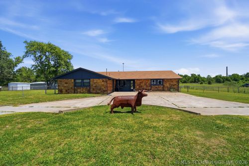 12101 S 4095 Rd, Oologah, OK, 74053-3224 | Card Image