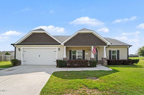 218 Planters Ridge Dr, Pikeville, NC, 27863-9712 | Card Image