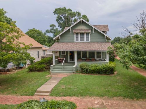 504 N Plum St, Moline, KS, 67353-9508 | Card Image