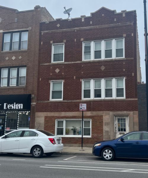 4524 Lawrence Ave, Chicago, IL, 60630-2517 | Card Image