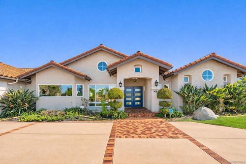 1427 Buckskin Dr, Escondido, CA, 92029-5533 | Card Image