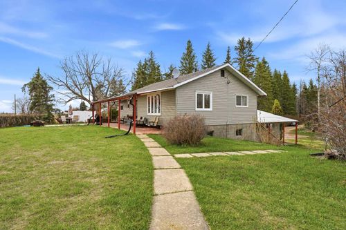 2-431014 Range Road 250, Rural Ponoka County, AB, T4J1R1 | Card Image