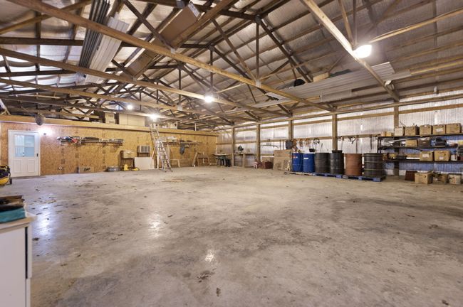 225 Hilltop Rd, Home with 3 bedrooms, 3 bathrooms and null parking in East Bernstadt KY | Image 58