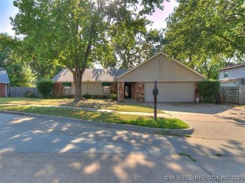 3106 S Beech Ct, Broken Arrow, OK, 74012-7405 | Card Image