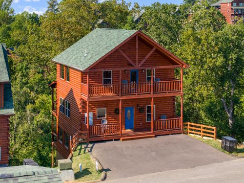 676 Stockton Dr, Sevierville, TN, 37876-2544 | Card Image