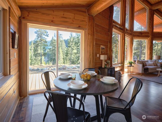 Dining Area | Image 12