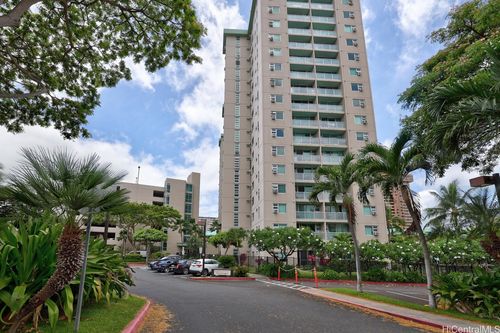 apt-214-3009 Ala Makahala Pl, Honolulu, HI, 96818-7601 | Card Image