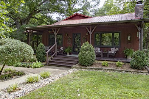8415 Independence School Rd, Louisville, KY, 40228 | Card Image