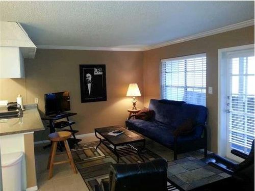 apt-11-910 Duncan Ln, Austin, TX, 78705-2632 | Card Image