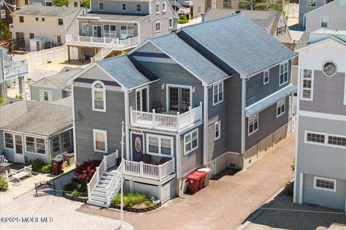 241 23rd Ave, Seaside Park, NJ, 08752-2131 | Card Image