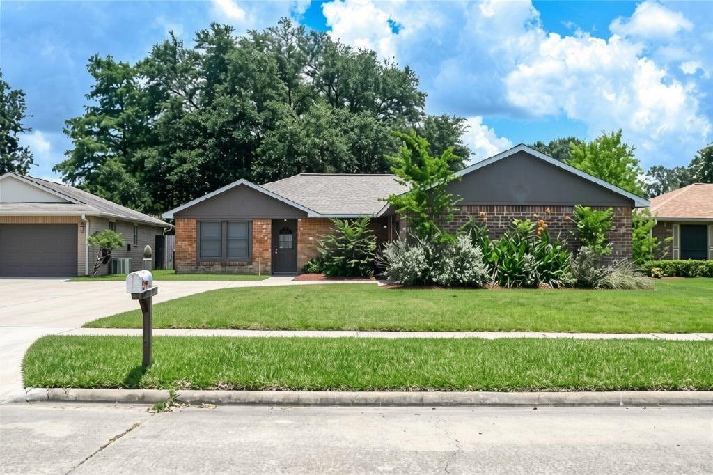 Residential Lease in Cypress