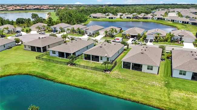 13804 Woodbridge Ter, House other with 3 bedrooms, 2 bathrooms and null parking in LAKEWOOD RANCH FL | Image 55