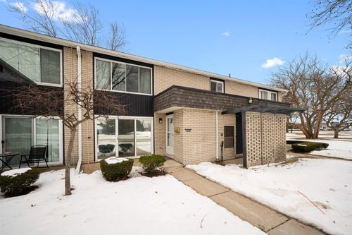 8201 Kennedy #3 Circle, Warren, MI, 48093 | Card Image