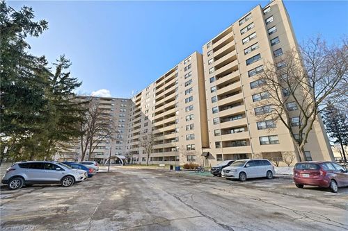 901-700 Dynes Rd, Burlington, ON, L7N3M2 | Card Image