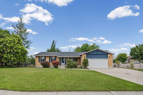 341 E Heather Ridge Cir, Sandy, UT, 84070-5236 | Card Image