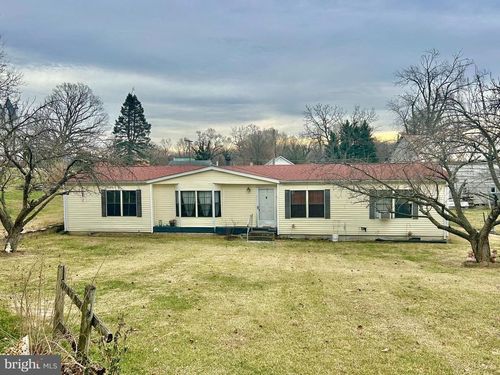 2 Old Chapel Ave, Boyce, VA, 22620-9603 | Card Image