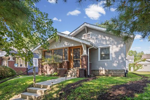 471 Maple St, West Lafayette, IN, 47906-3066 | Card Image