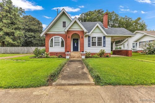 607 N Bridge St, Wetumpka, AL, 36092-1906 | Card Image