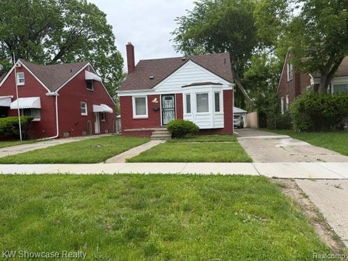 19354 Biltmore St, Detroit, MI, 48235-2443 | Card Image