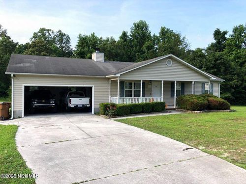 216 Pekin St, Jacksonville, NC, 28540-9561 | Card Image