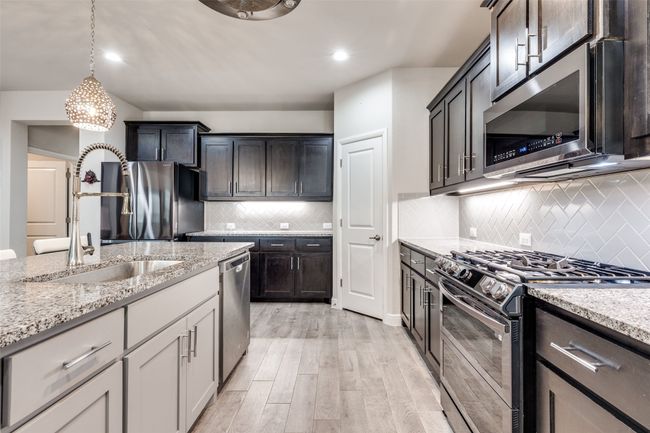 736 Wilmott Ter, House other with 4 bedrooms, 2 bathrooms and null parking in Justin TX | Image 9