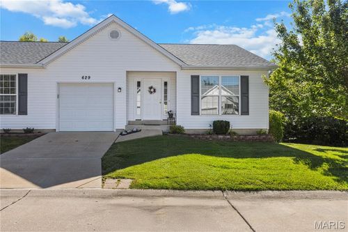 629 Pacific Estates Dr, Pacific, MO, 63069-6219 | Card Image
