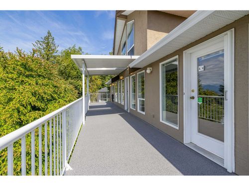5268 Goldspring Pl, Chilliwack, BC, V2R3Y3 | Card Image