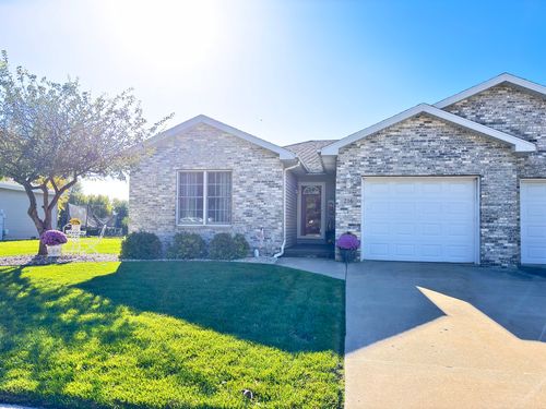 216 S Mcguire Dr, Manteno, IL, 60950-1571 | Card Image